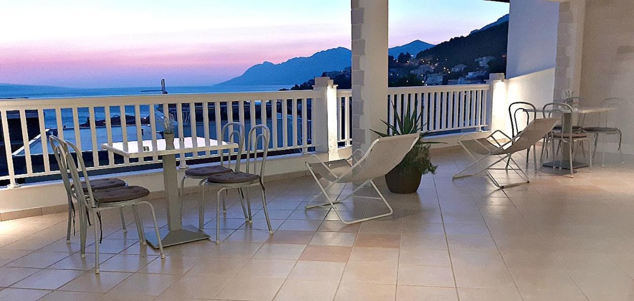 Apartments Villa Bonaca Baška Voda Exterior foto