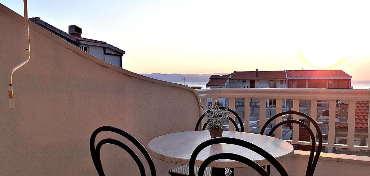 Apartments Villa Bonaca Baška Voda Zimmer foto