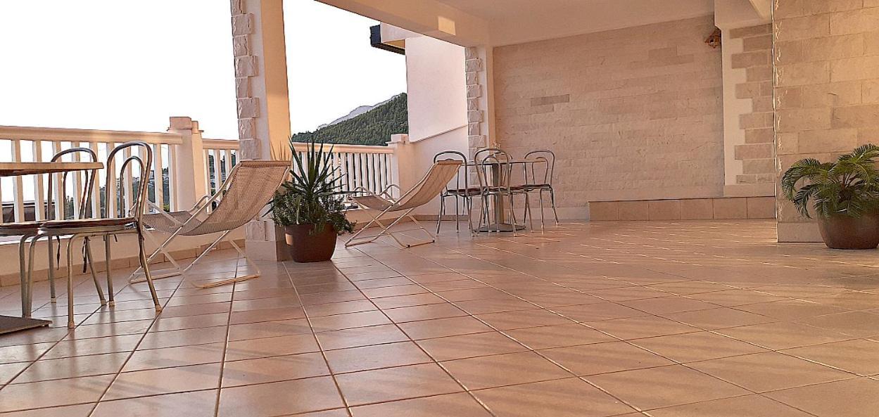 Apartments Villa Bonaca Baška Voda Zimmer foto
